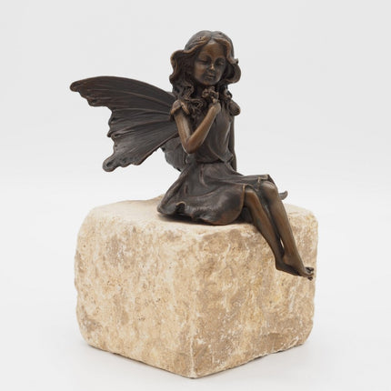 Bronzen beeld Zittend elfje 15x8x13cm