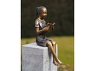Bronzen beeld Klein lezend meisje 22x11x7cm
