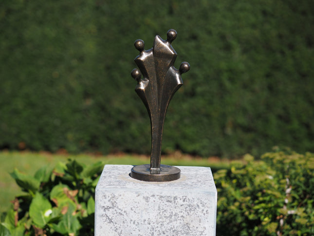 Bronzen beeld Moderne familie van 4  h 33cm 33x11x11cm