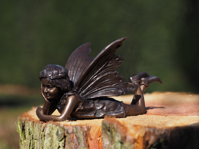 Bronzen beeld Liggende Engel 9x8x16cm