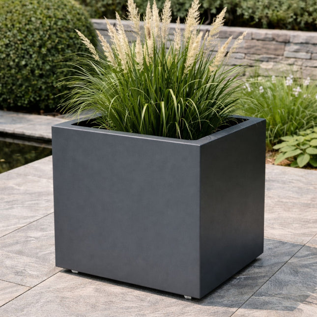 GARDRA Polyester plantenbak met wielen 60x60x60 cm - Zwartgrijs (RAL 7021)