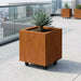 Vierkante cortenstalen plantenbak met wielen 40x40x40 cm