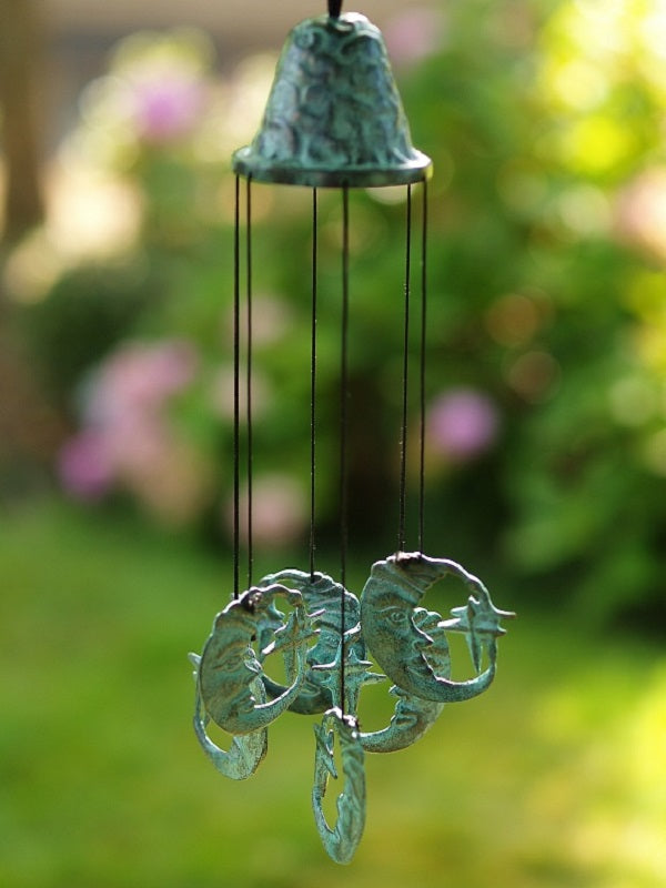 Bronzen beeld Windgong met maantjes 30x9x9cm