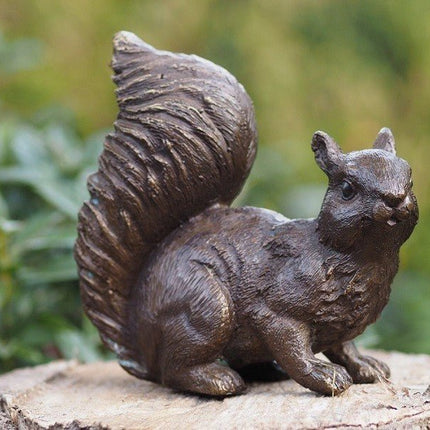 Bronzen beeld Eekhoorntje 12x6x12cm - Doika - Bronzen beeld - Doika - 5410807022061 - AN2206BR-B
