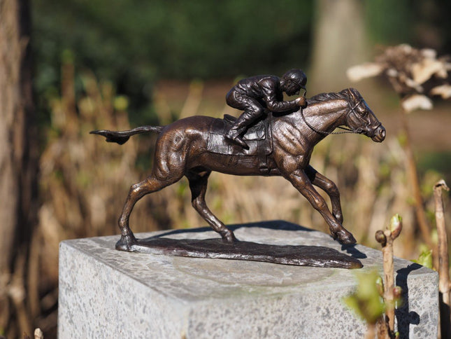 Bronzen beeld Jockey op paard (klein) 17x7x28cm - Doika - Bronzen beeld - Doika - 5410807010952 - BS1095B