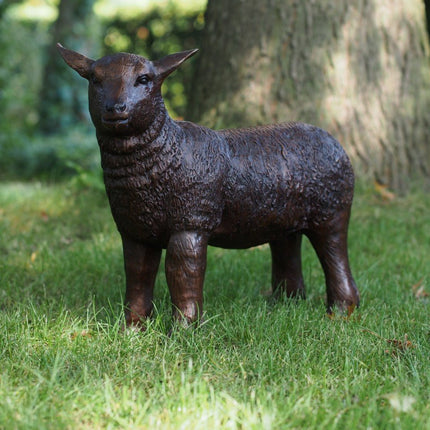 Bronzen beeld Lammetje 45x19x50cm - Doika - Bronzen beeld - Doika - 5410807730171 - B73017