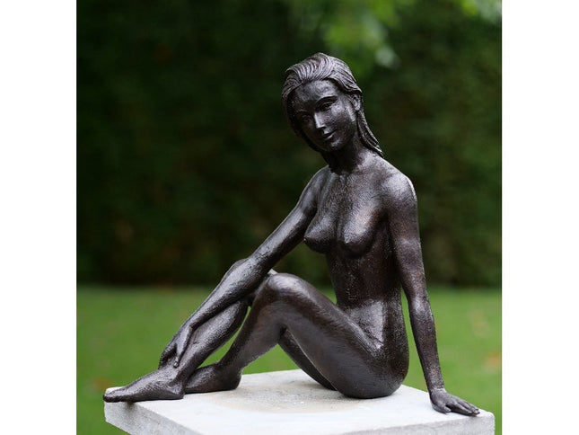 Bronzen beeld vrouw 29x20x29cm - Doika - Bronzen beeld - Doika - 5410807112977 - AN1297BR-B